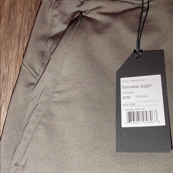 RYU Everywhere Jogger Sage Green Sz M EUC - Picture 6 of 14